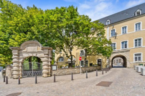 Modern Apartments in Clausen with WiFi, Kitchen & Workspace
